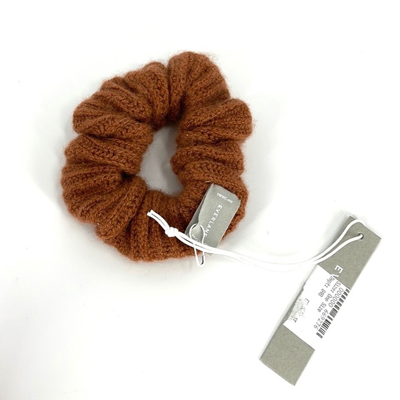 Everlane Nwt Cashmere Scrunchie | Poshmark